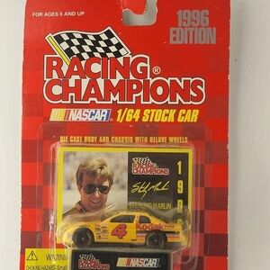 Sterling Marlin #4 Kodak Film 1996 NASCAR Racing Champions 1:64 DieCast
